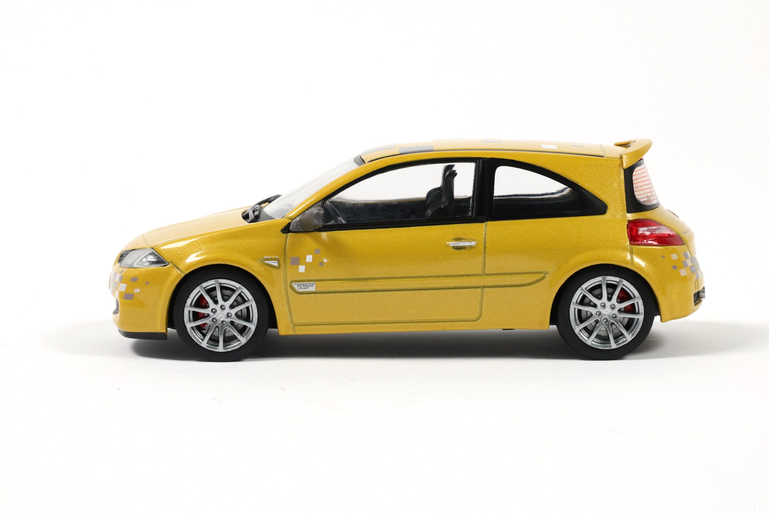 Renault Megane 2 RS F1 Team (R25) yellow 1:43 Solido