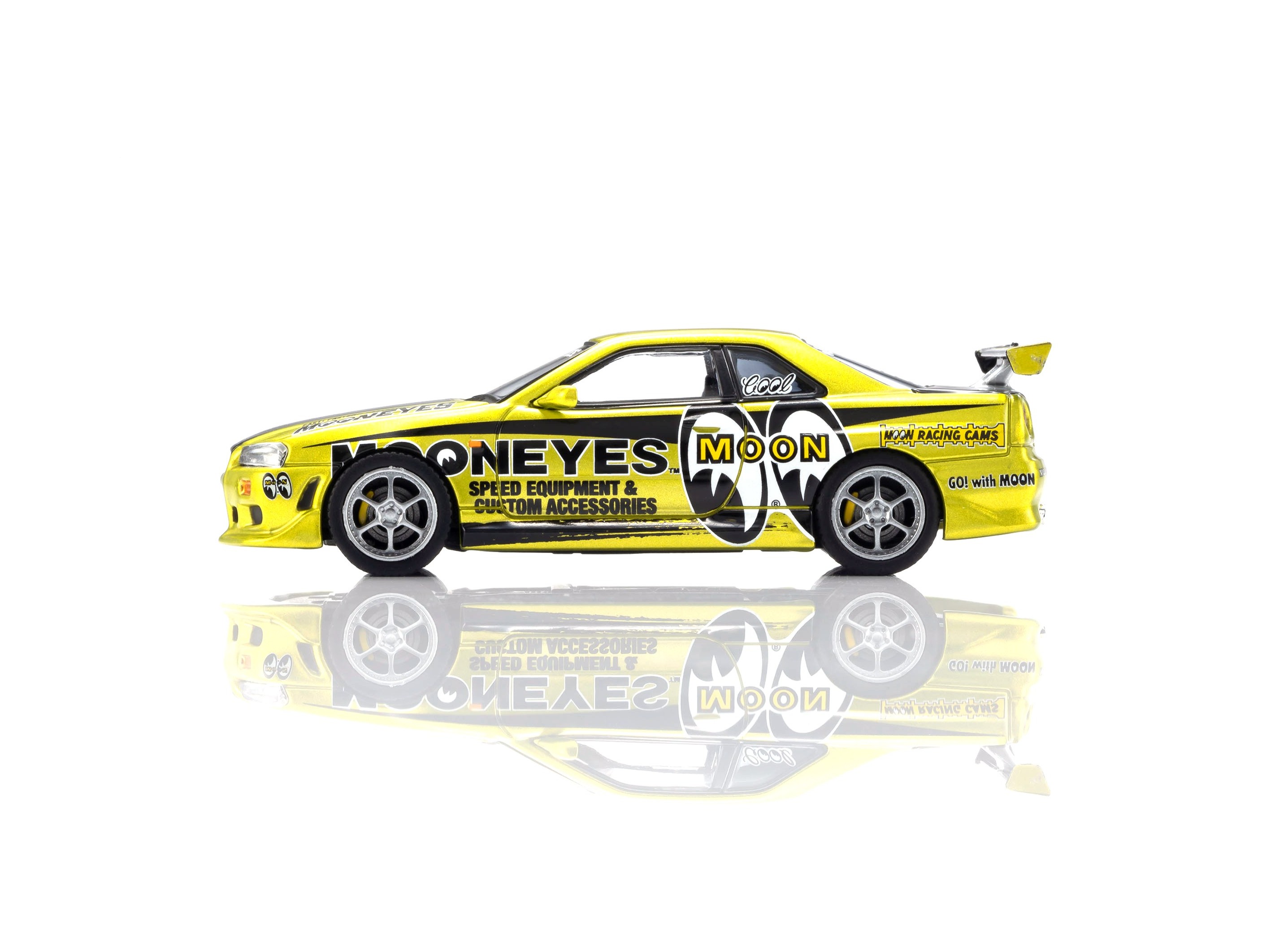 Nissan Skyline GT-R (R34) *Mooneyes 1* 2026 With Led 1:64 Kyosho