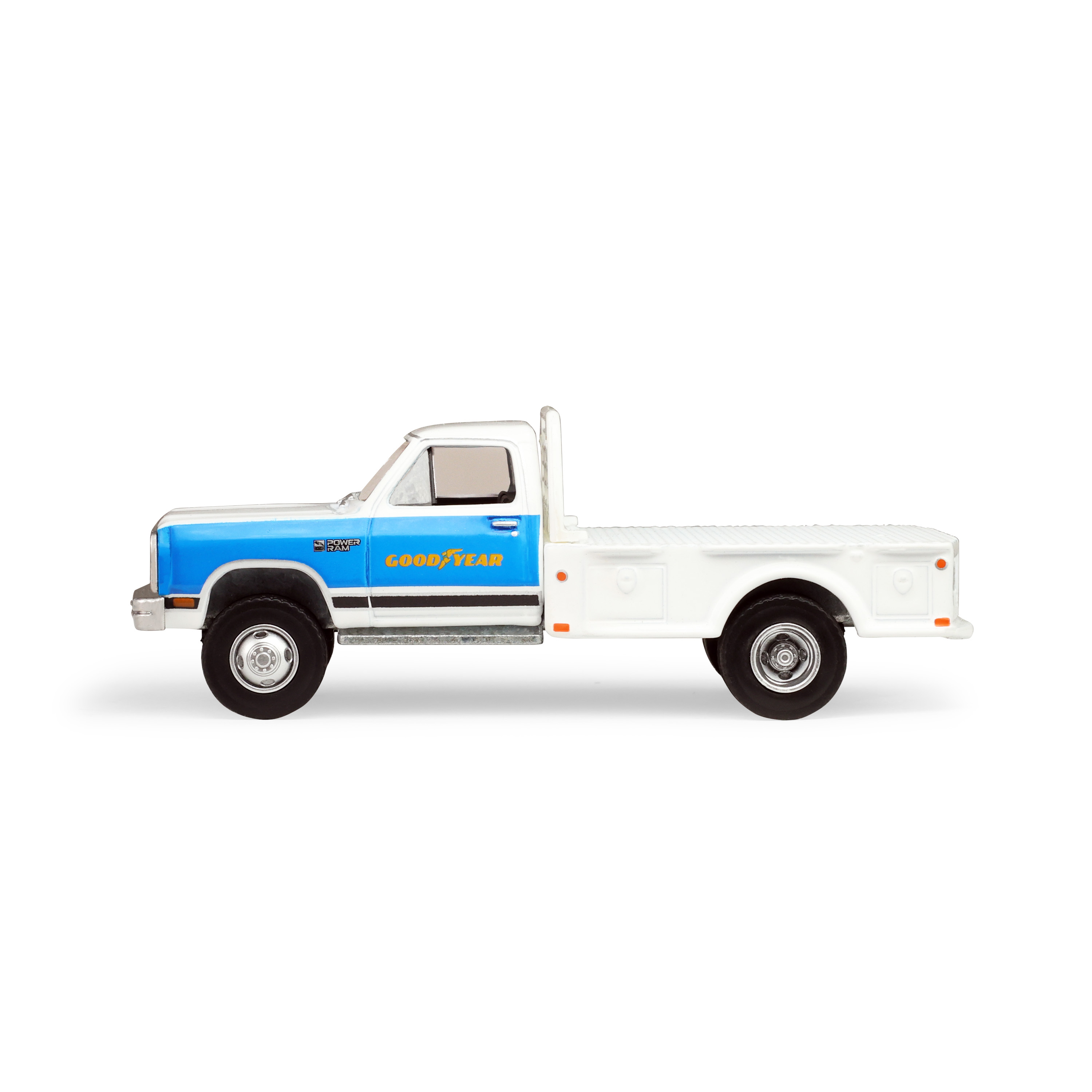 Dodge Ram W350 Power Ram Dually Flatbed 1981 Goodyear *Dually Drivers Series 17* gloss white 1:64 Greenlight