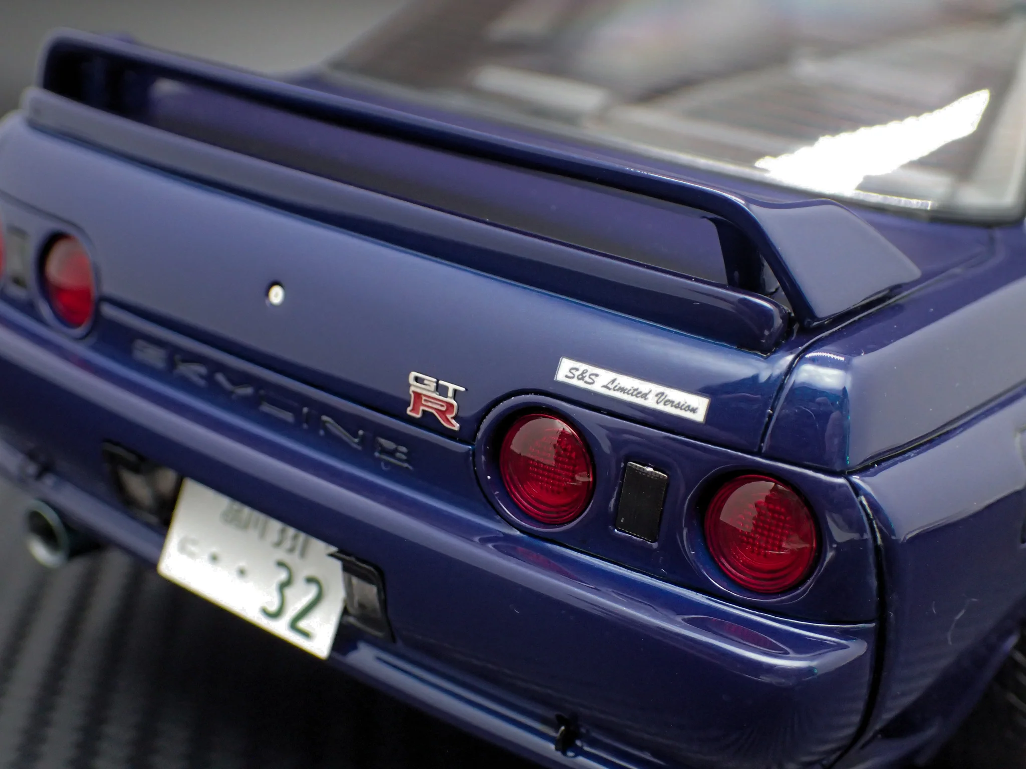 Nissan BNR32 S&S Limited Version blue metallic 1:18 Ignition Model