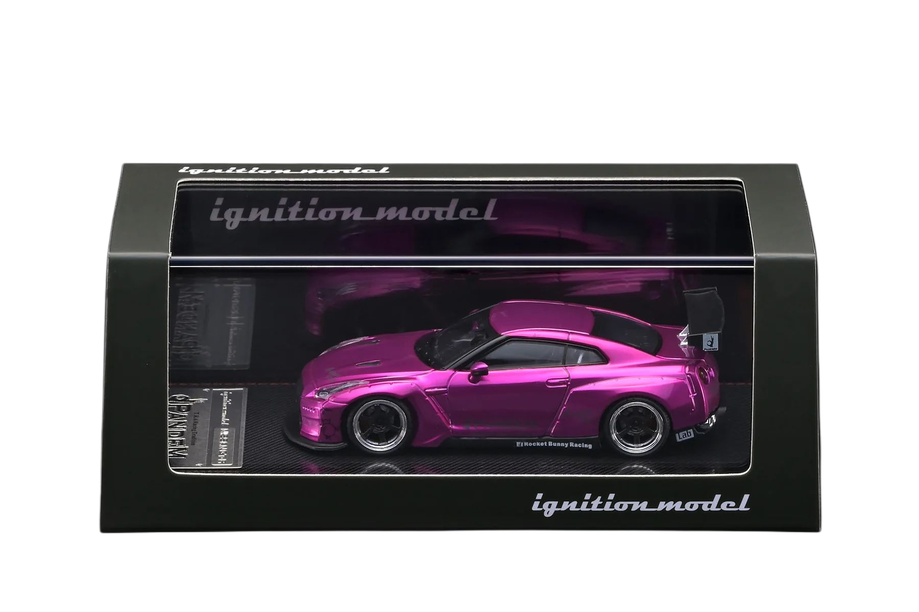 Nissan Pandem R35 GT-R pink metallic 1:64 Ignition Model