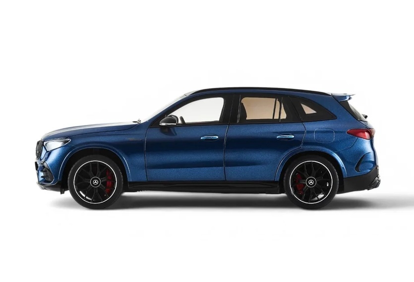 Mercedes-AMG GLC 63 spectral blue 1:18 NZG