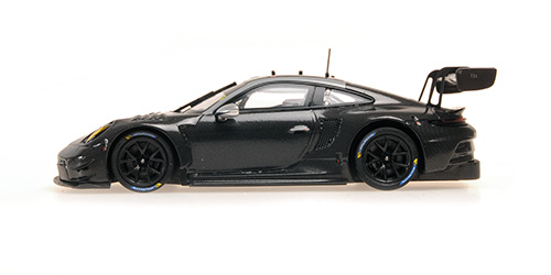 Porsche 911 992 GT3 R carbon/customer delivery version 1:43 Minichamps