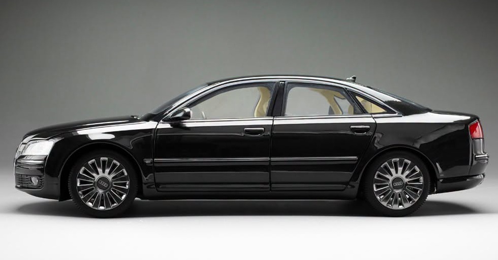 Audi A8 D3 6.0L W12 2008 black 1:18 Sun Star