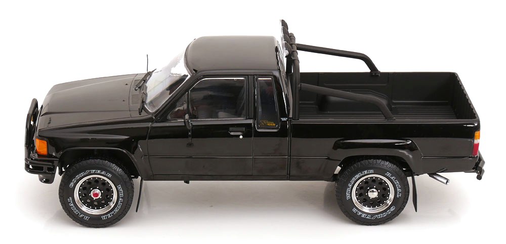 Toyota Hilux Xtra Cab 4x4 *Back to the Future II* 1985 black 1:18 KK Scale