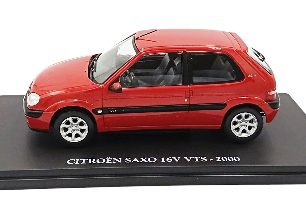 Citroen Saxo 16V VTS 2000 red 1:24 Hachette