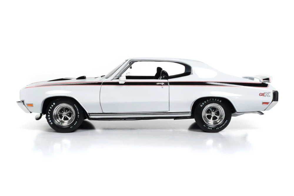 Buick GSX Hardtop 1970 apollo white 1:18 Auto World
