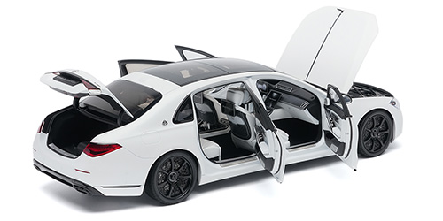 Mercedes-Maybach S-Class 2023 white 1:18 Almost Real