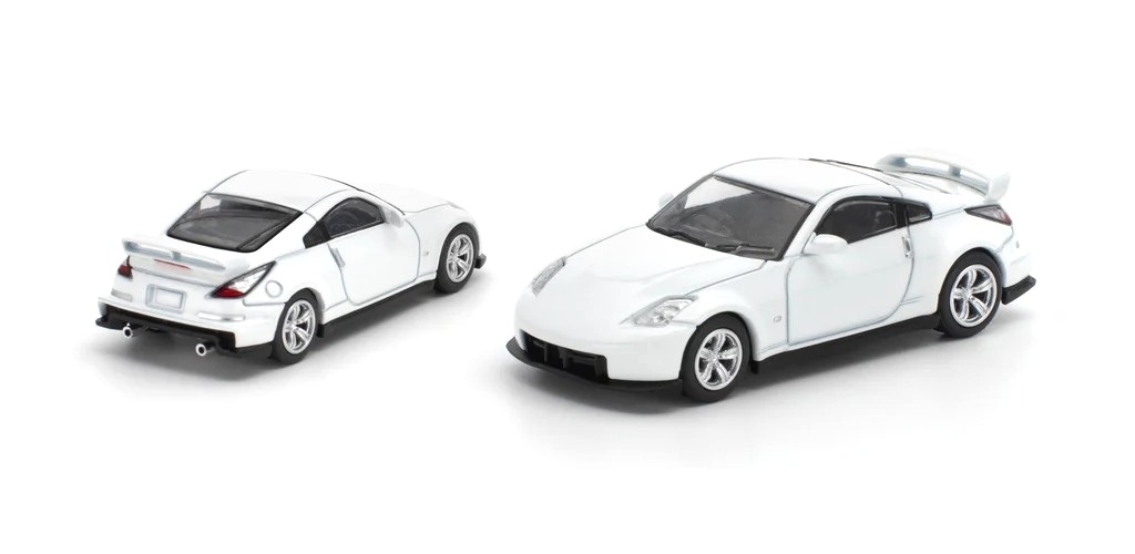 Nissan Z33 380RS white 1:64 WORKS