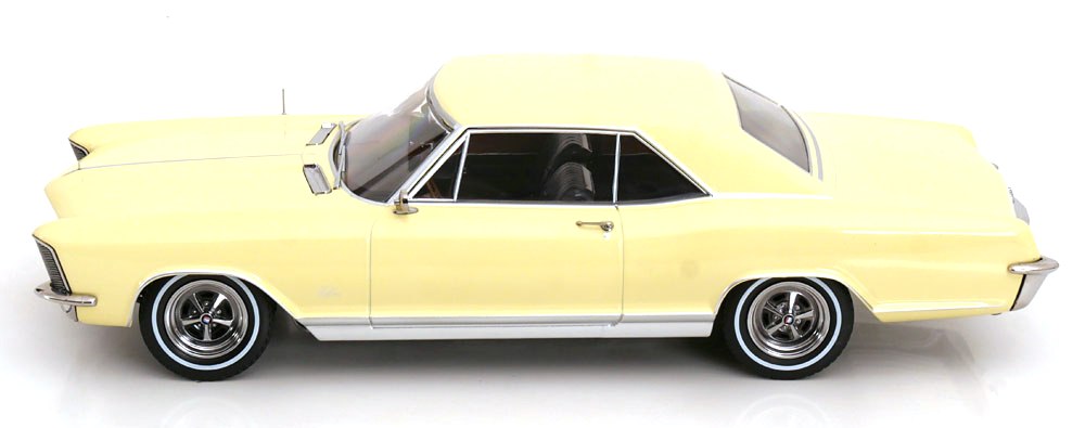 Buick Riviera 1965 cream 1:18 KK Scale
