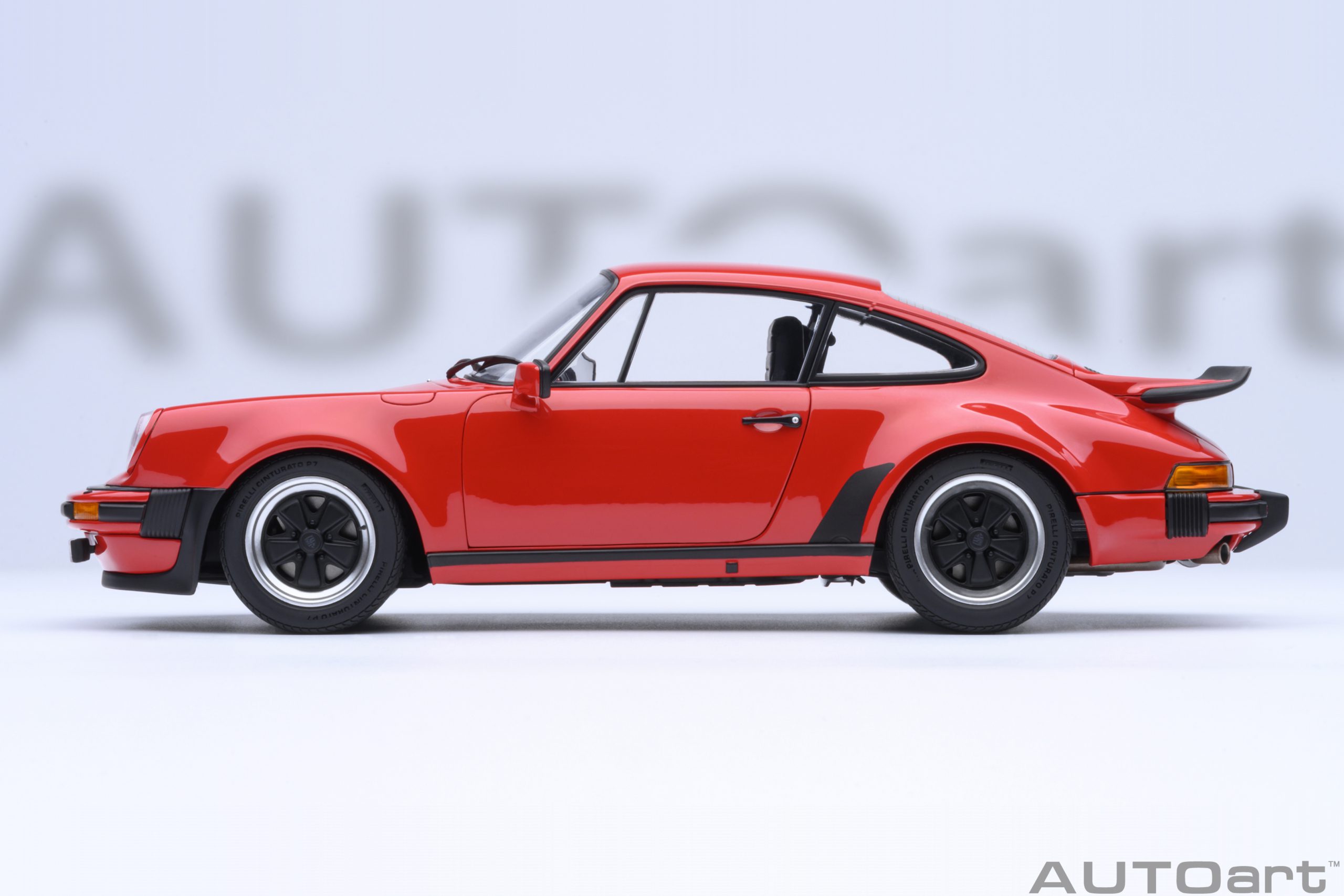 Porsche 911 930 Turbo 3.0 guards red 1:18 AUTOart
