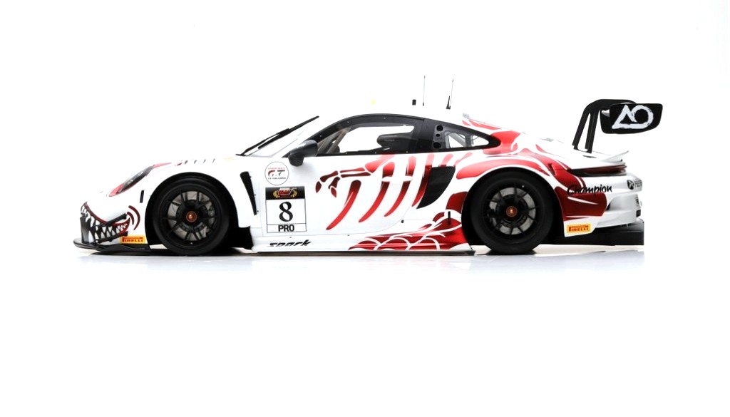 Porsche 911 GT3 R Suzuka 1000KM 2026 AO Racing 1:8 Spark