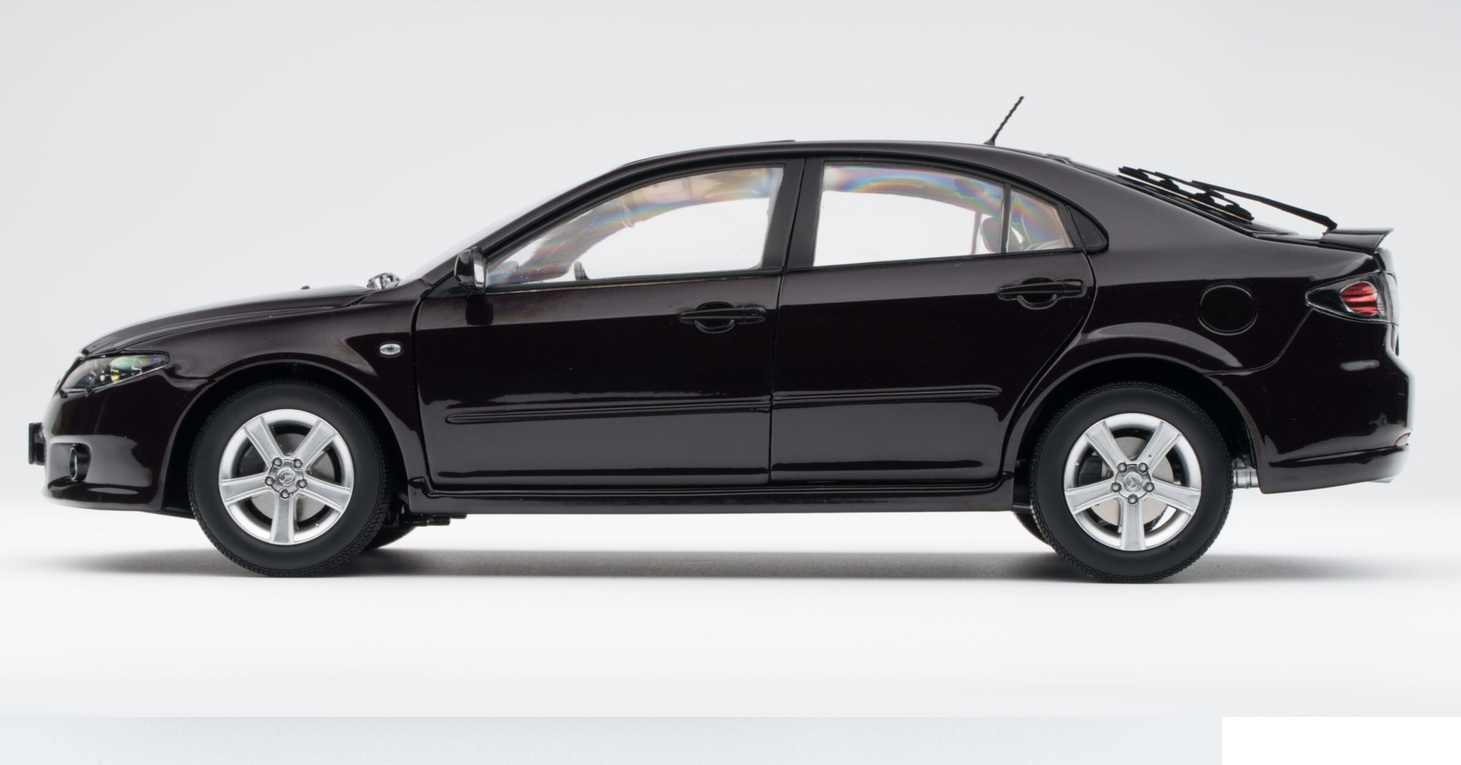 Mazda 3 Sport black 1:18 Sun Star