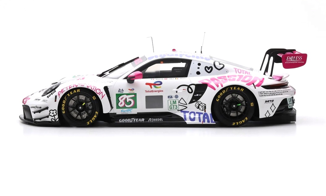 Porsche 911 GT3 R LMGT3 #85 Martin/ Frey/ Bovy Iron Dames 24H Le Mans 2025 1:8 Spark