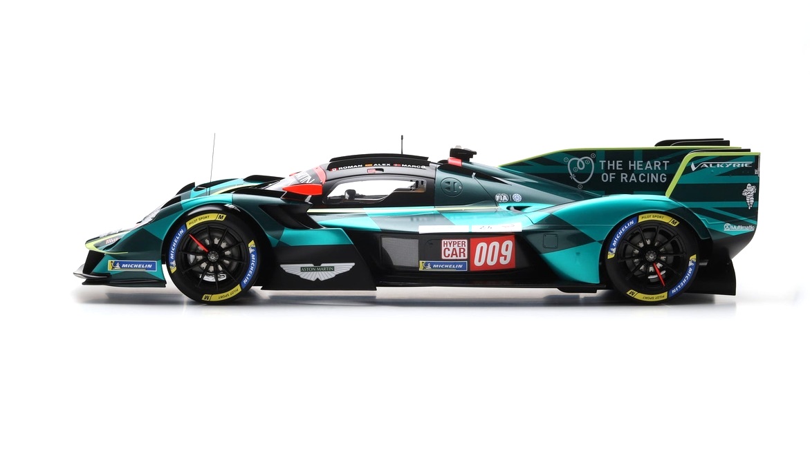 Aston Martin Valkyrie Thor Team #009 Riberas/ Sorensen/ De Angelis 24H Le Mans 2025 1:8 Spark