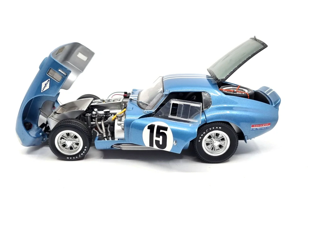Cobra Daytona Coupe #15 1:18 Exoto