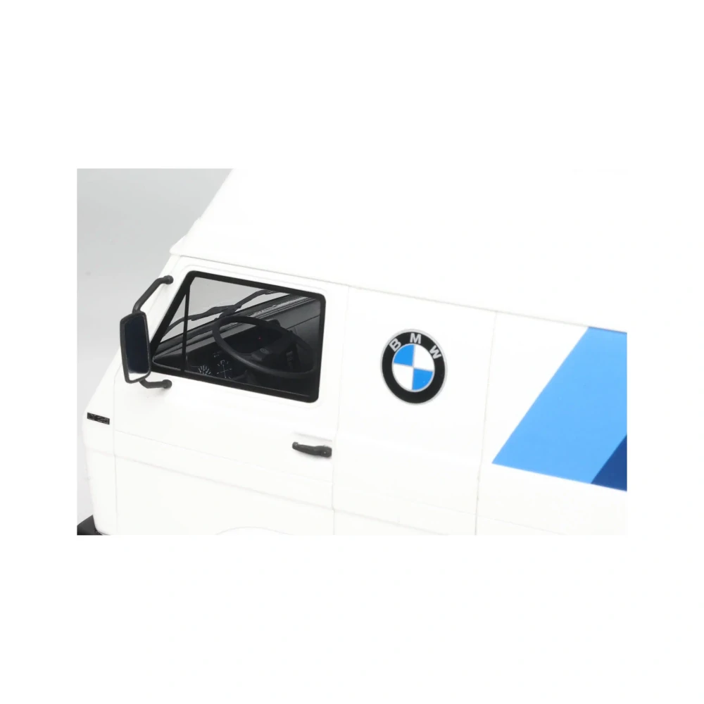 Rally Set Volkswagen LT + Trailer + BMW M3 Gr.A #5 A. Vatanen Rally 1000 Lakes 1988 1:18 OttOmobile