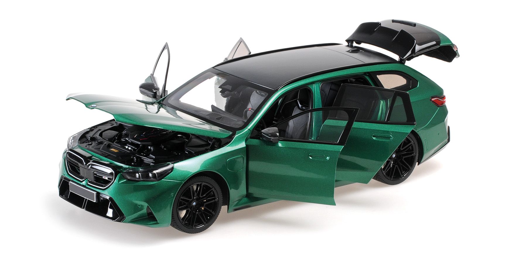 BMW M5 Touring 2024 green metallic 1:18 Minichamps