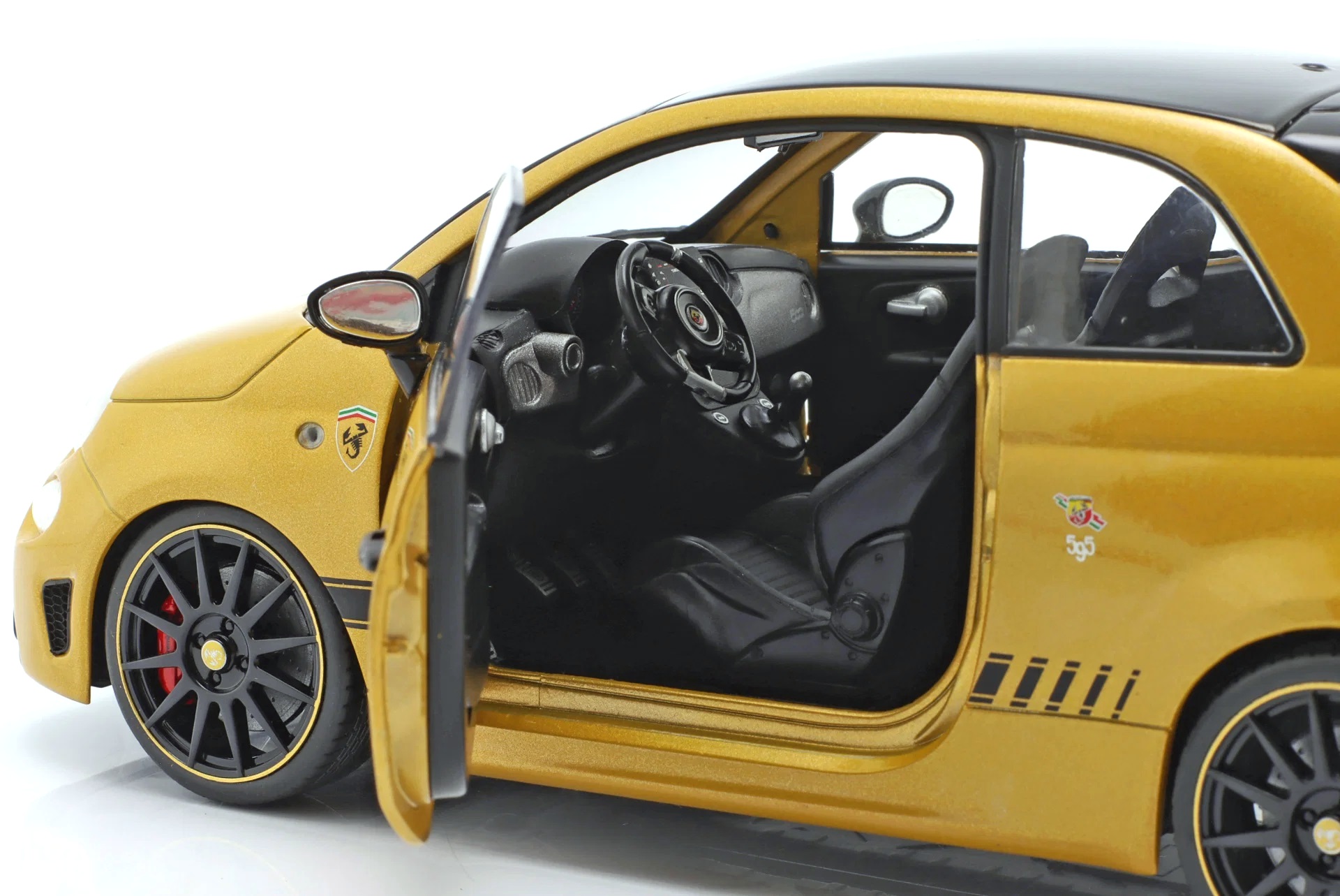 Fiat F595 Abarth Solido Works yellow 1:18 Solido