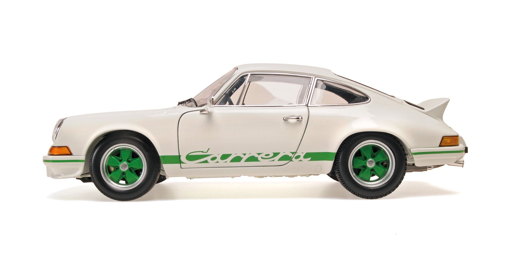 Porsche 911 Carrera RS 1975 white 1:18 Minichamps