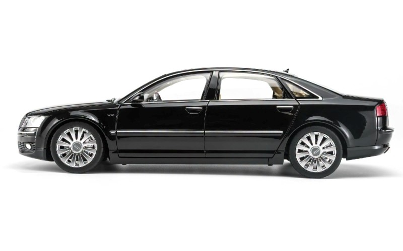 Audi A8L D3 6.0L W12 Quattro 2005 black 1:18 Motorhelix