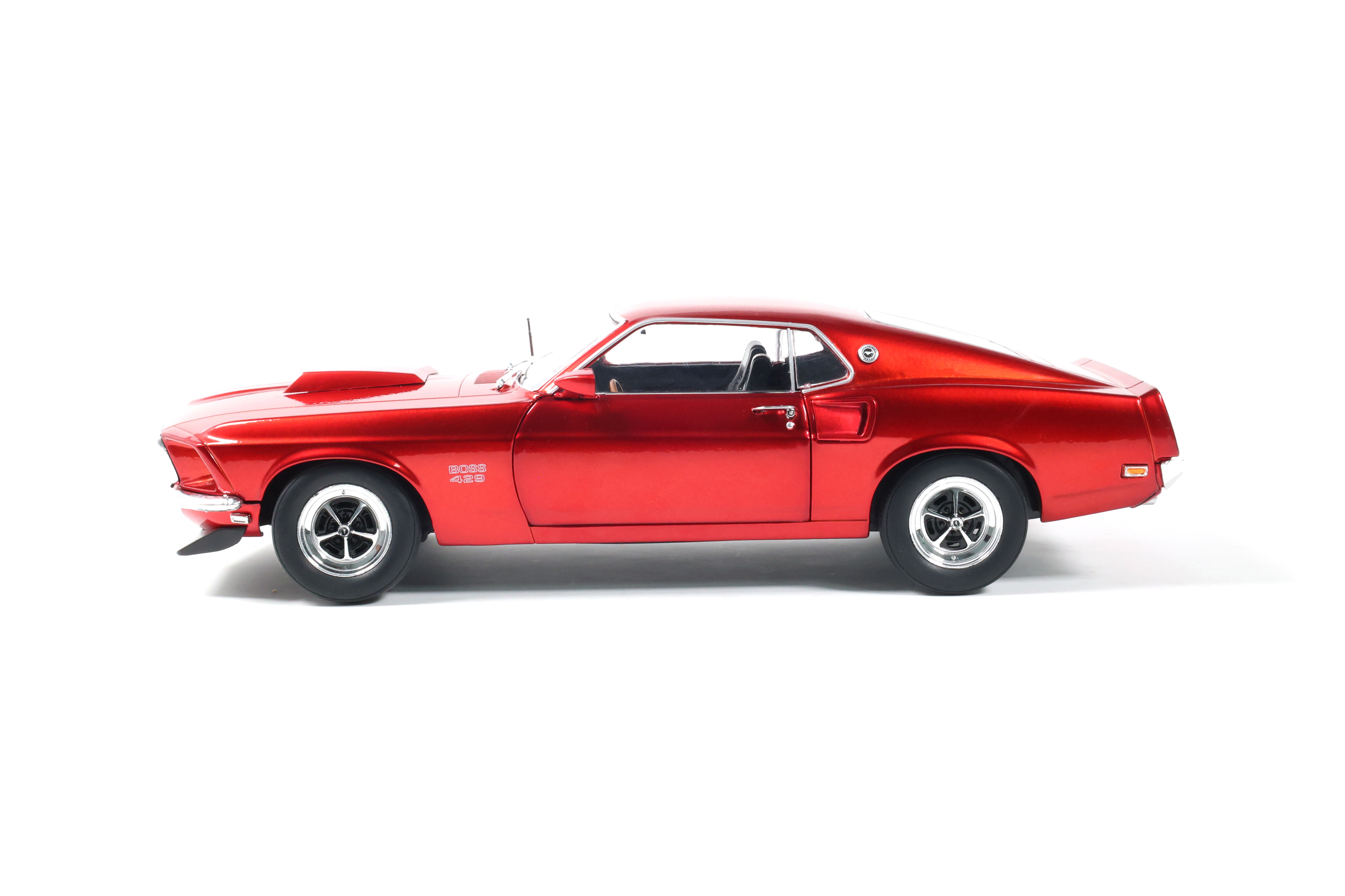 Ford Mustang Boss 429 1969 red metallic 1:18 Solido