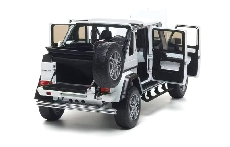 Mercedes-Maybach G650 Landaulet W463 2017 mystic white metallic 1:18 Almost Real