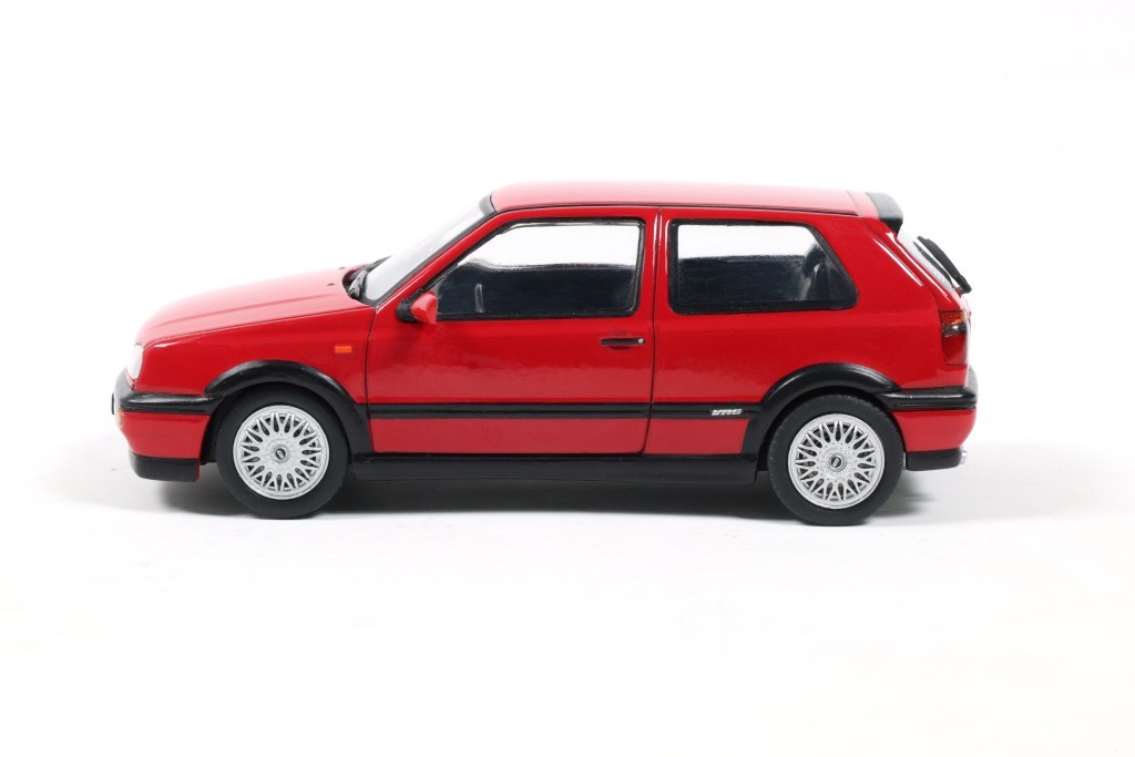 Volkswagen Golf MKIII VR6 1994 tornado red 1:43 Solido