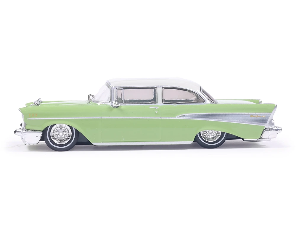 Chevrolet Bel Air Lowrider 1957 laurel green 1:64 Ixo America