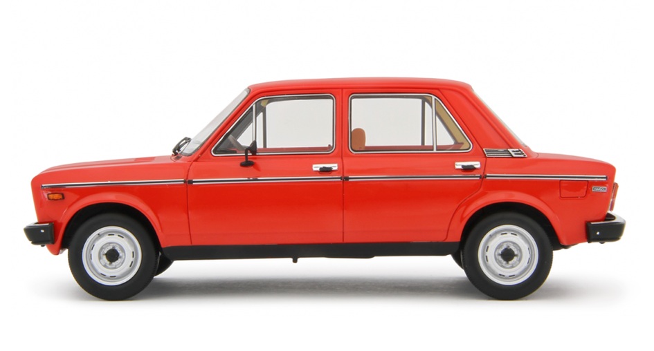 Fiat 128 1100 CL 1976 red 1:18 Laudoracing Model