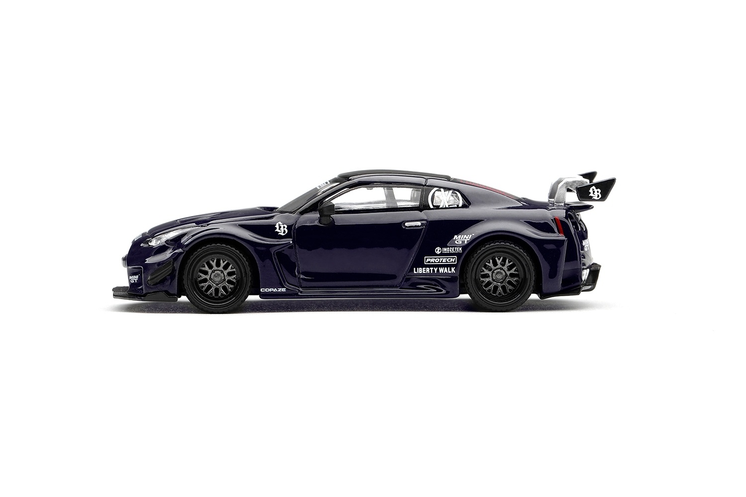Nissan GT-R R35 RR Ver.2 2025 *Inozetek Edition* 1:64 Mini GT