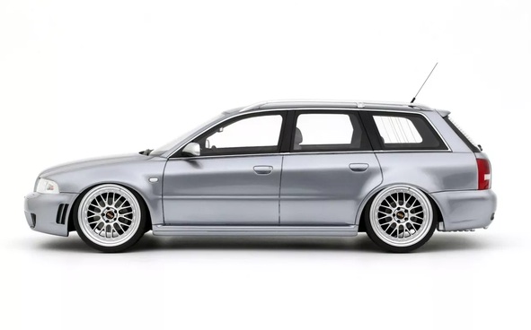 Audi RS 4 (B5) Avant "stanced" 2025 Avus Silver 1:18 OttOmobile