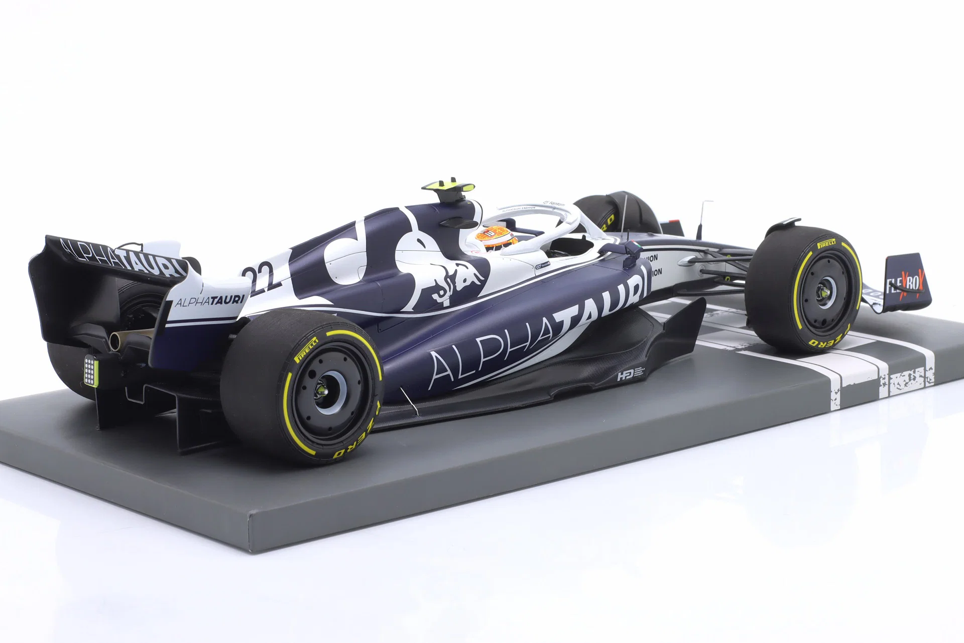 Scuderia Alphatauri AT03 #22 Y.Tsunoda Bahrain GP 2022 1:18 Minichamps