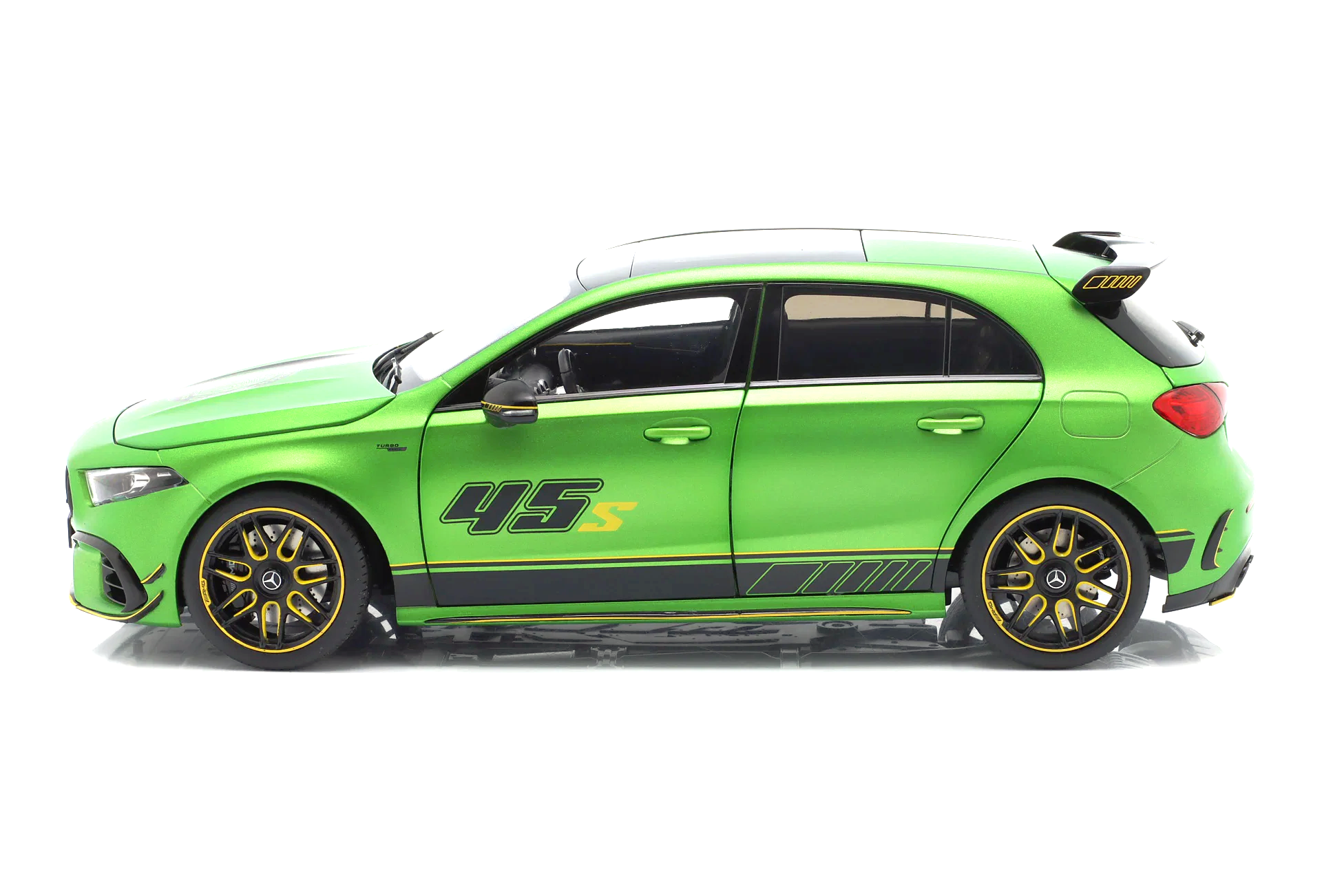 Mercedes-AMG A 45 S 4Matic 1:18 NZG