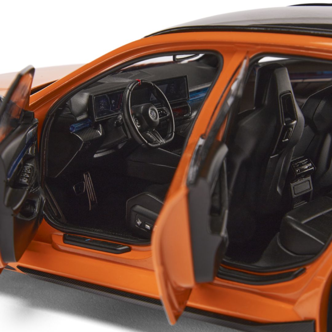 BMW M5 Touring Performance Parts 2024 orange 1:18 Minichamps