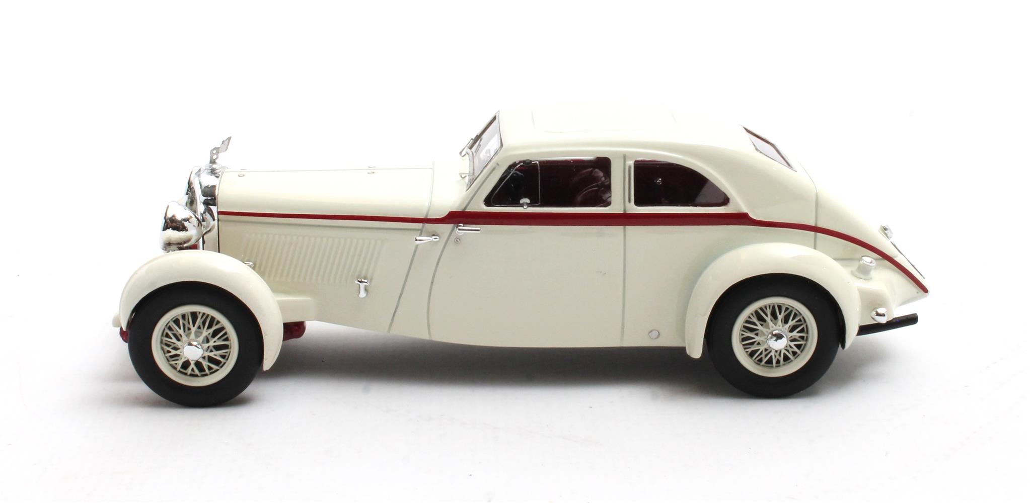 Bentley 3.5L Streamline Coupe Park Ward 1934 beige/red 1:43 Matrix Scale Models