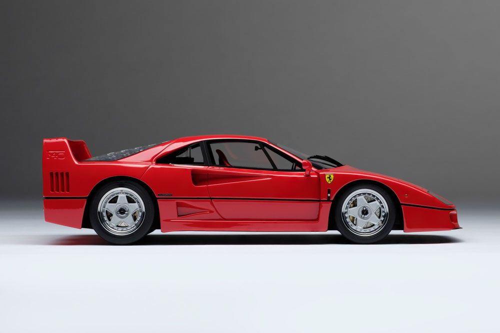Ferrari F40 red 1:18 Amalgam