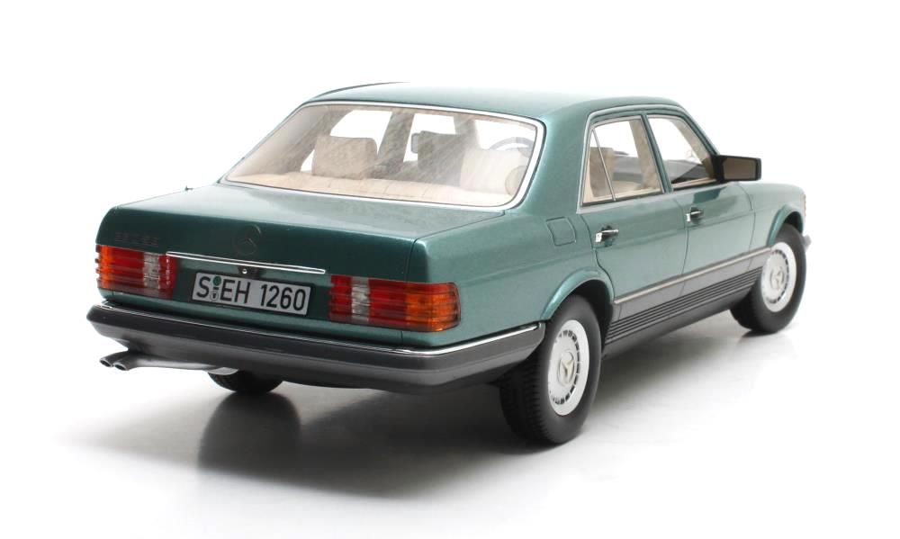 Mercedes-Benz 280SE W126 1980 metallic blue 1:18 Cult Scale Models