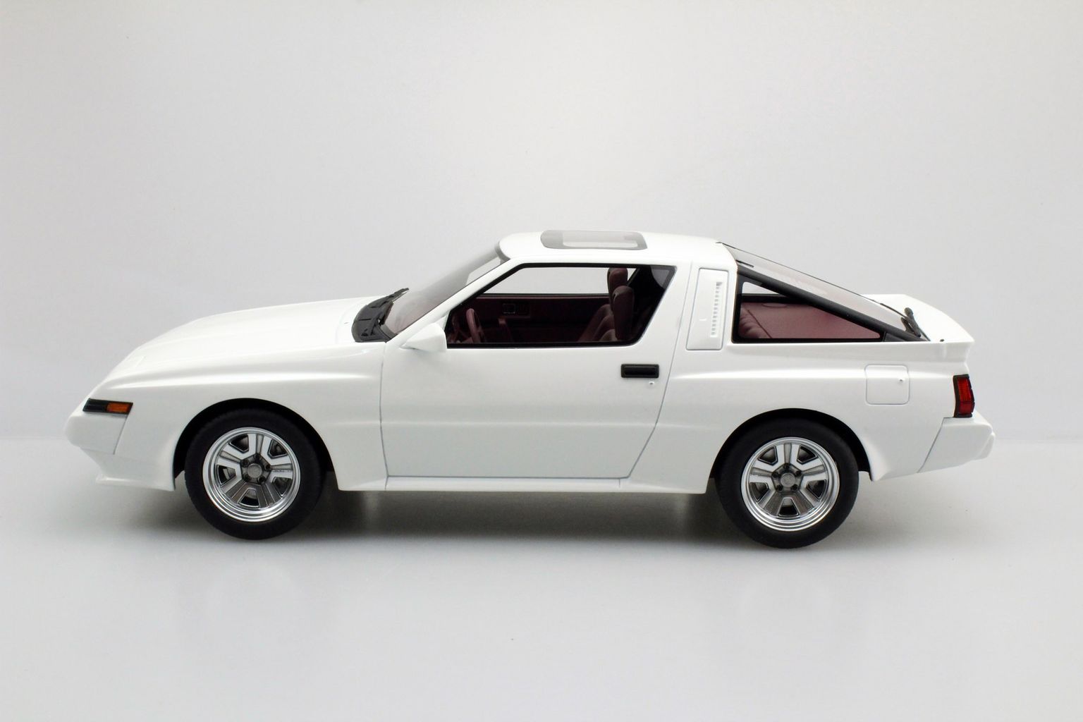 Mitsubishi Starion 2.0 Turbo EX 1988 white 1:18 LS Collectibles