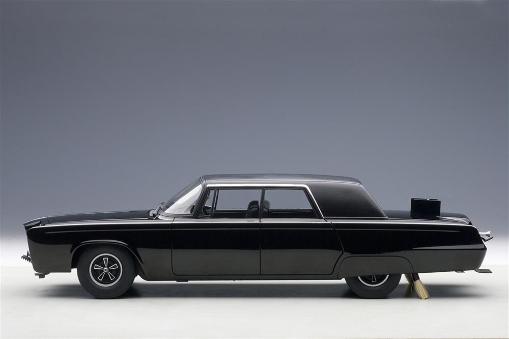 Chrysler Imperial 1966 "Black Beauty" Green Hornet 2011 black 1:18 AUTOart