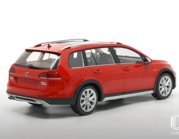 Volkswagen Golf 7 Alltrack 2015 red 1:18 DNA Collectibles 