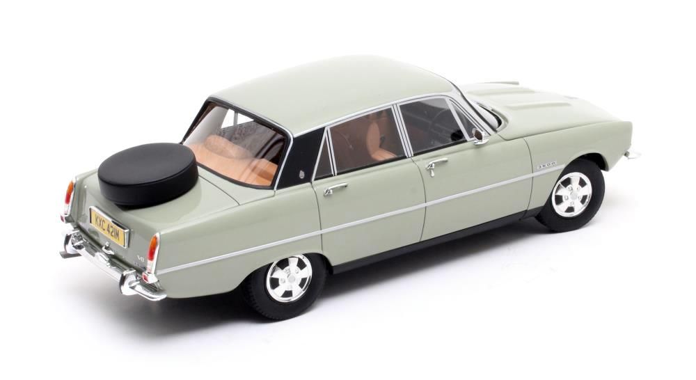 Rover 3500 P6b Saloon 1976 grey 1:18 Cult Scale Models