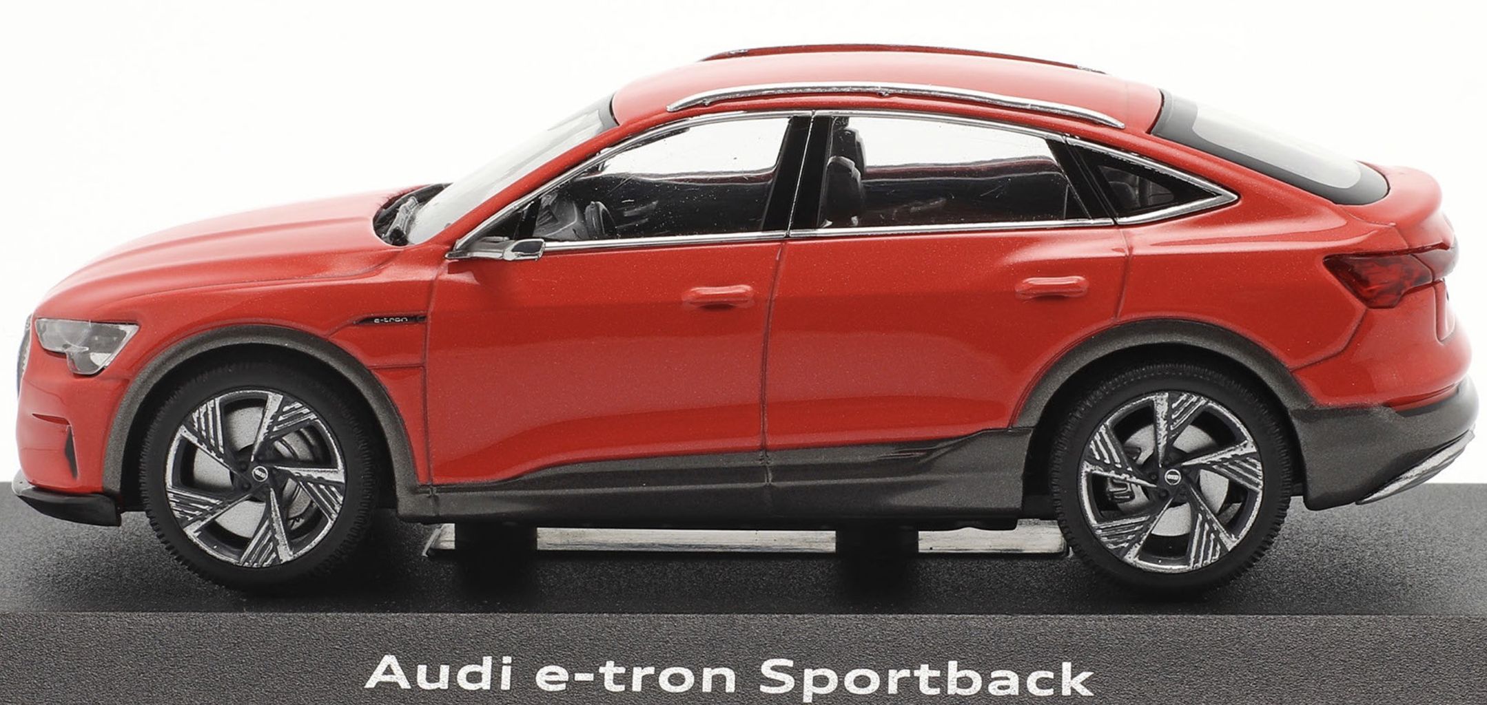 Audi E-Tron Sportback 2020 catalunya red 1:43 iScale