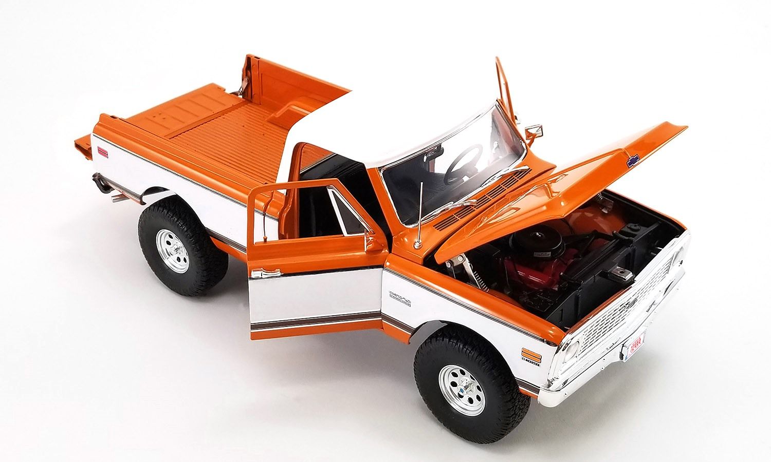 Chevrolet C10 4x4 1972 orange/white 1:18 Acme Diecast