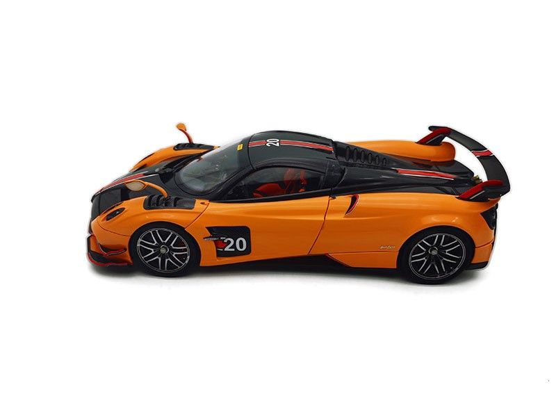 Pagani Huayra BC Roadster orange 1:18 LCD Model