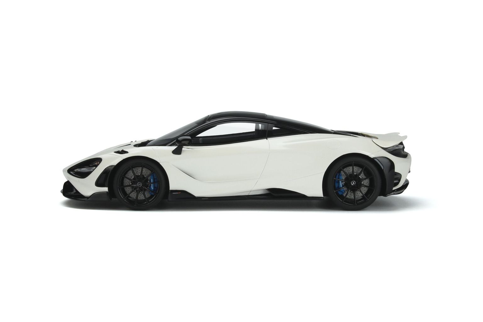 McLaren 765 LT 2020 Silica White 1:18 GT Spirit
