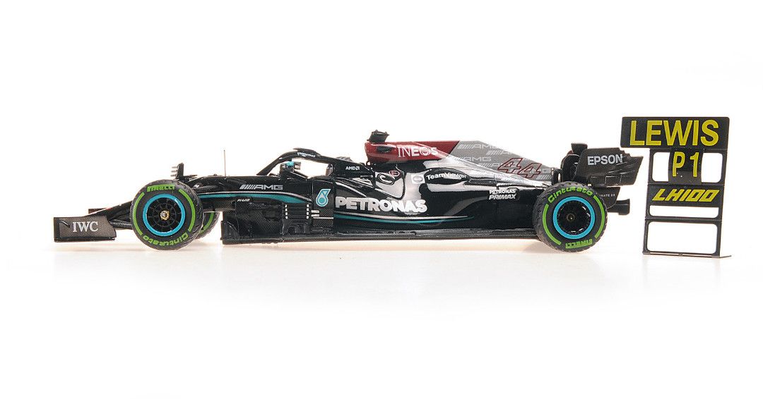 Mercedes-AMG Petronas F1 Team W12 E Performance #44 L.Hamilton Sotchi GP 2021 1:43 Minichamps