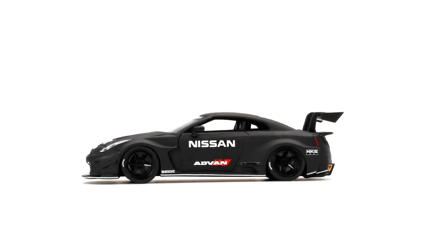 LB-Silhouette Works GT Nissan 35GT-RR Version 2 *Class* matt black 1:43 TSM Model