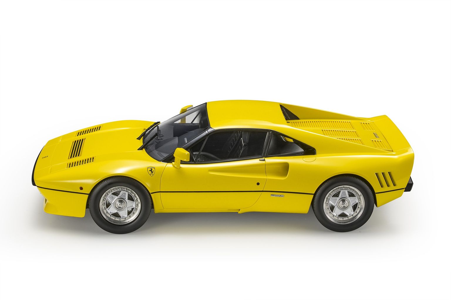 Ferrari 288 GTO 1984 yellow 1:18 Top Marques Collectibles