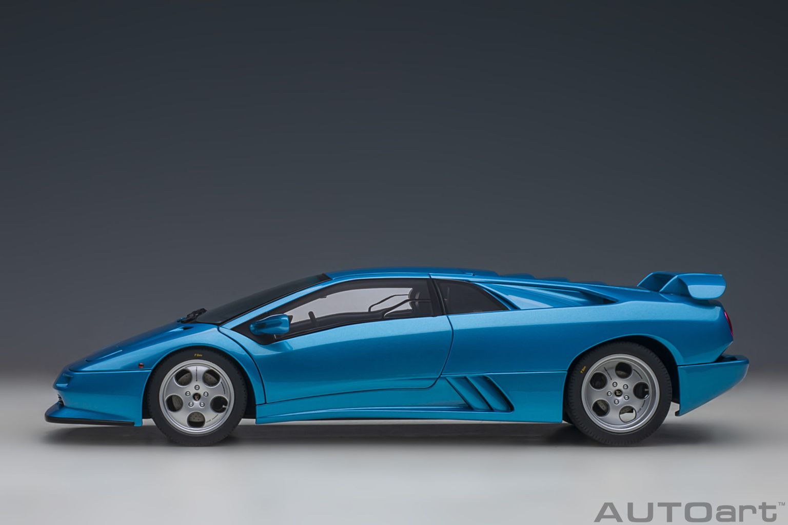 Lamborghini Diablo SE30 1993 blu sirena 1:18 AUTOart